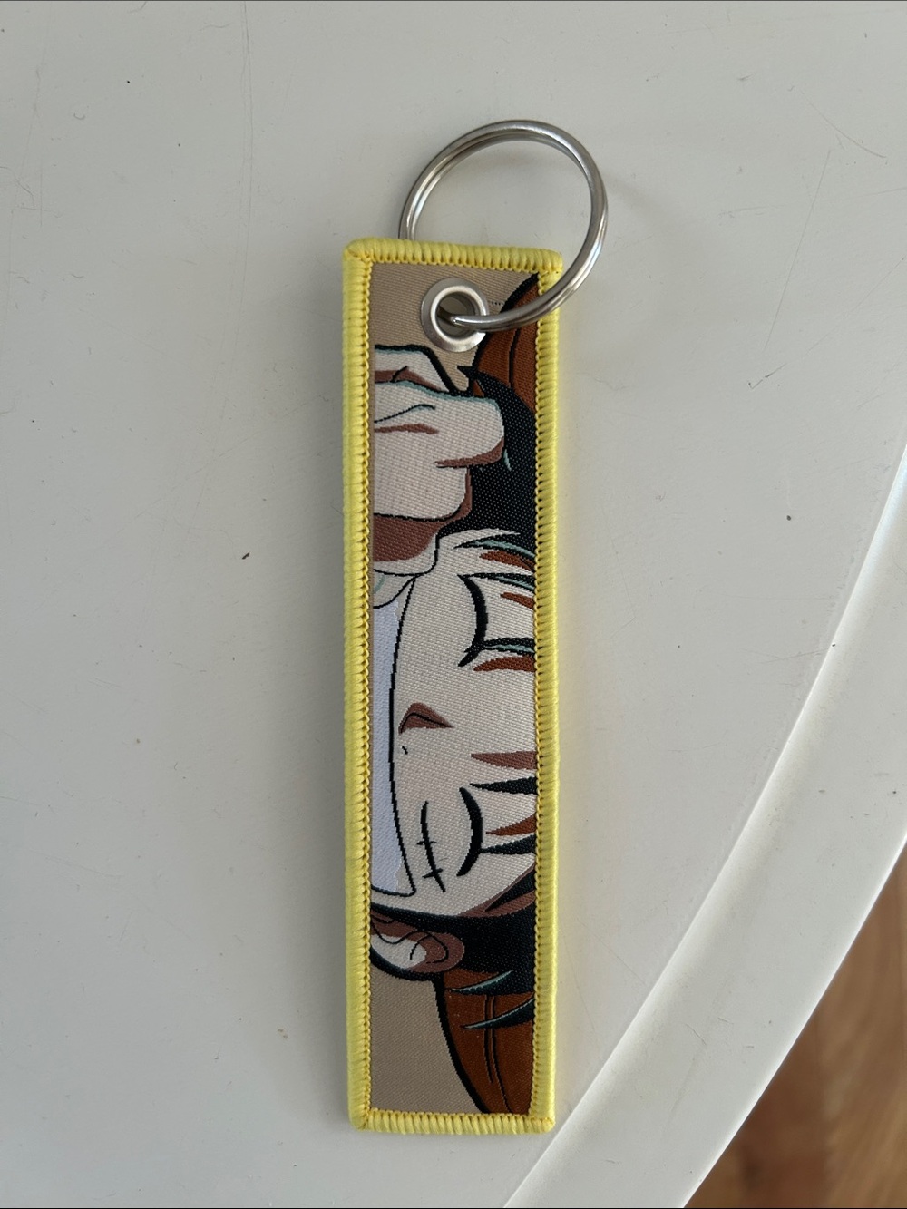 One piece keychain holder